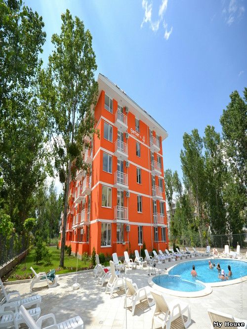 Уютный жилой комплекс "Gerber 4" в Солнечном Берегу (Болгария).Николаев
