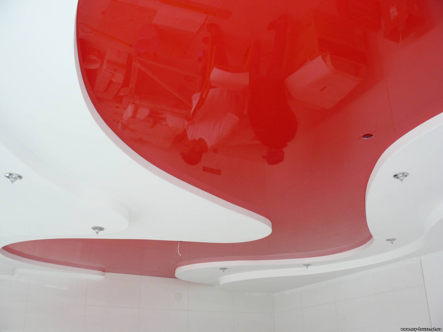 Натяжные потолки