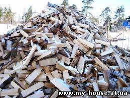 Дрова купить Киев дубовые березовые сосновые колотые кругляк .