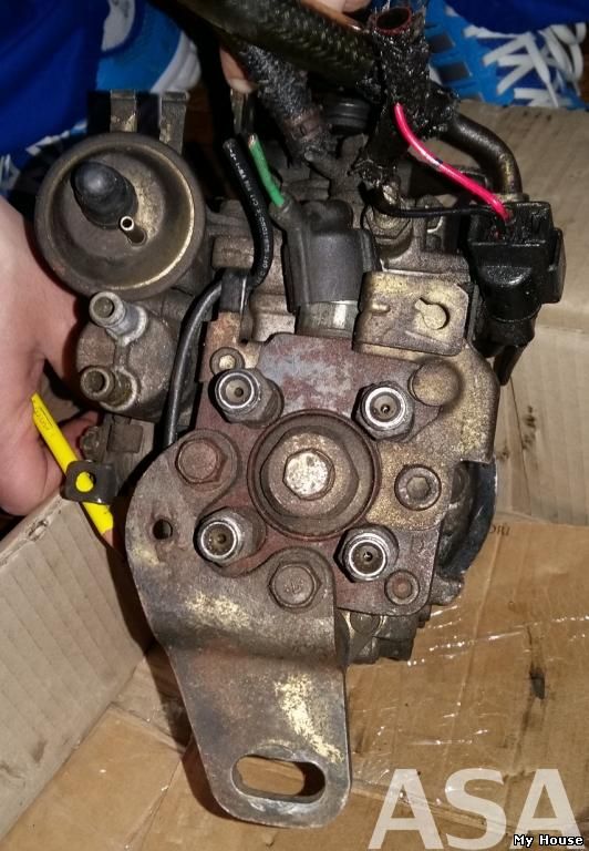 ME202730 Б/У ТНВД Mitsubishi Pajero 1998 год