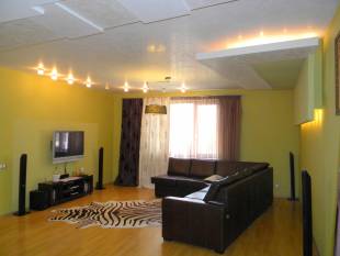 От хозяина!Сдам 3-ком. на Руданского 4/6, новострой. Киев