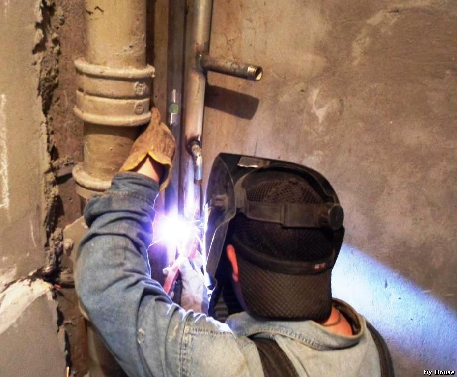 Замена, перенос стояков воды и отопления Киев