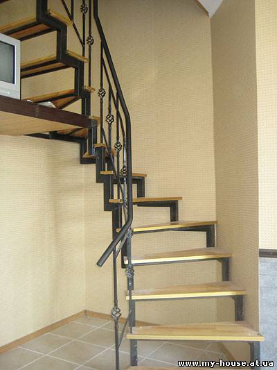 Лестницы металлические.