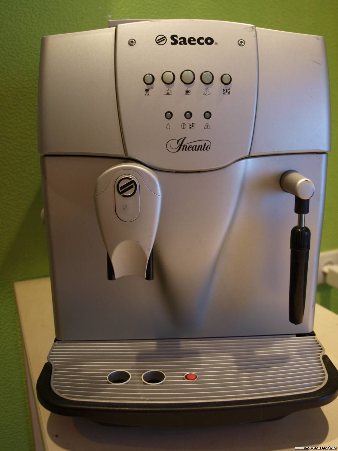Кофемашина Saeco Incanto б/у 1500 грн.+ 1 кг кофе в подарок