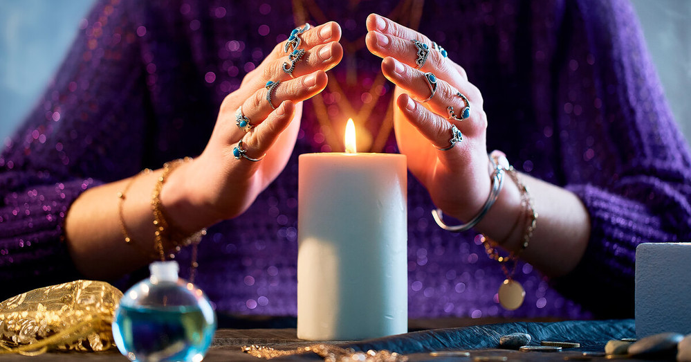 Ясновидящая. Гадалка. Таро гадание. Снятие порчи. Возврат любимых. Отворот от любовницы.