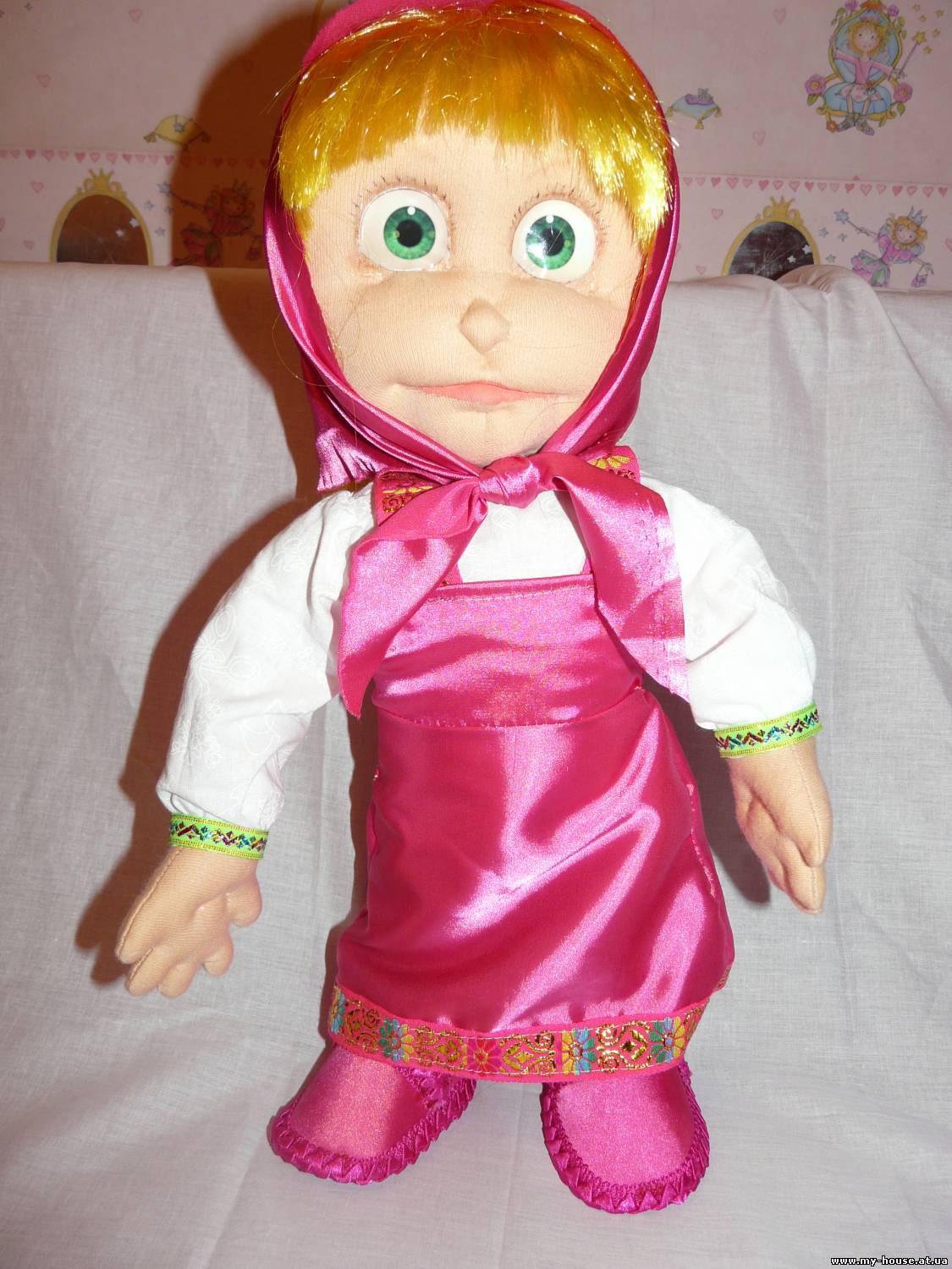 Авторская текстильная кукла Маша с мультика "Маша и Медведь"
