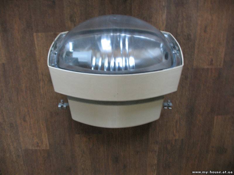 Уличные консольные лампы (производство Чехословакия)